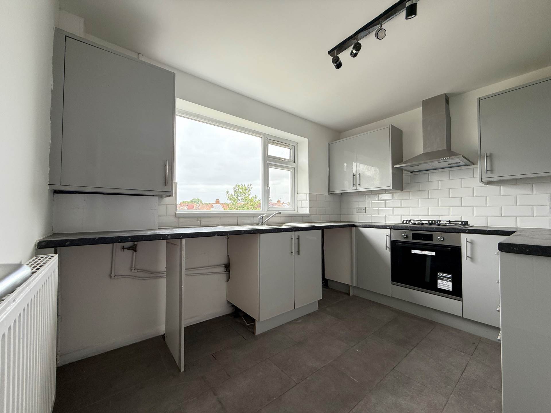 Brook Street, Erith  ** VIDEO & 3D FLOORPLAN AVAILABLE **, Image 3