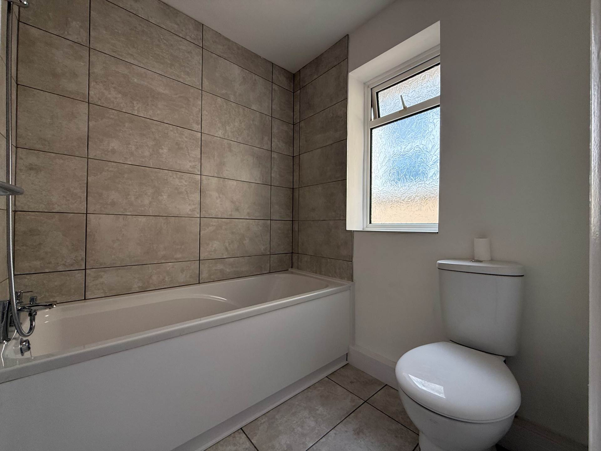 Brook Street, Erith  ** VIDEO & 3D FLOORPLAN AVAILABLE **, Image 7