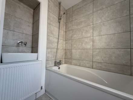 Brook Street, Erith  ** VIDEO & 3D FLOORPLAN AVAILABLE **, Image 8
