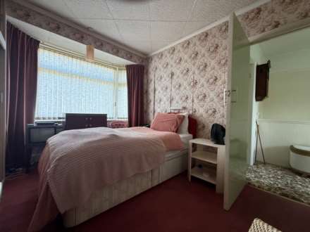 Woodbrook Road, SE2 0PF *** VIDEO AND 3D FLOORPLAN AVAILABLE ***, Image 7