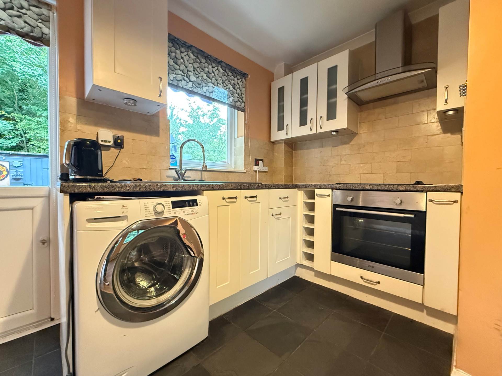 Walsham Close, London ** VIDEO & 3D FLOORPLAN AVAILABLE **, Image 4