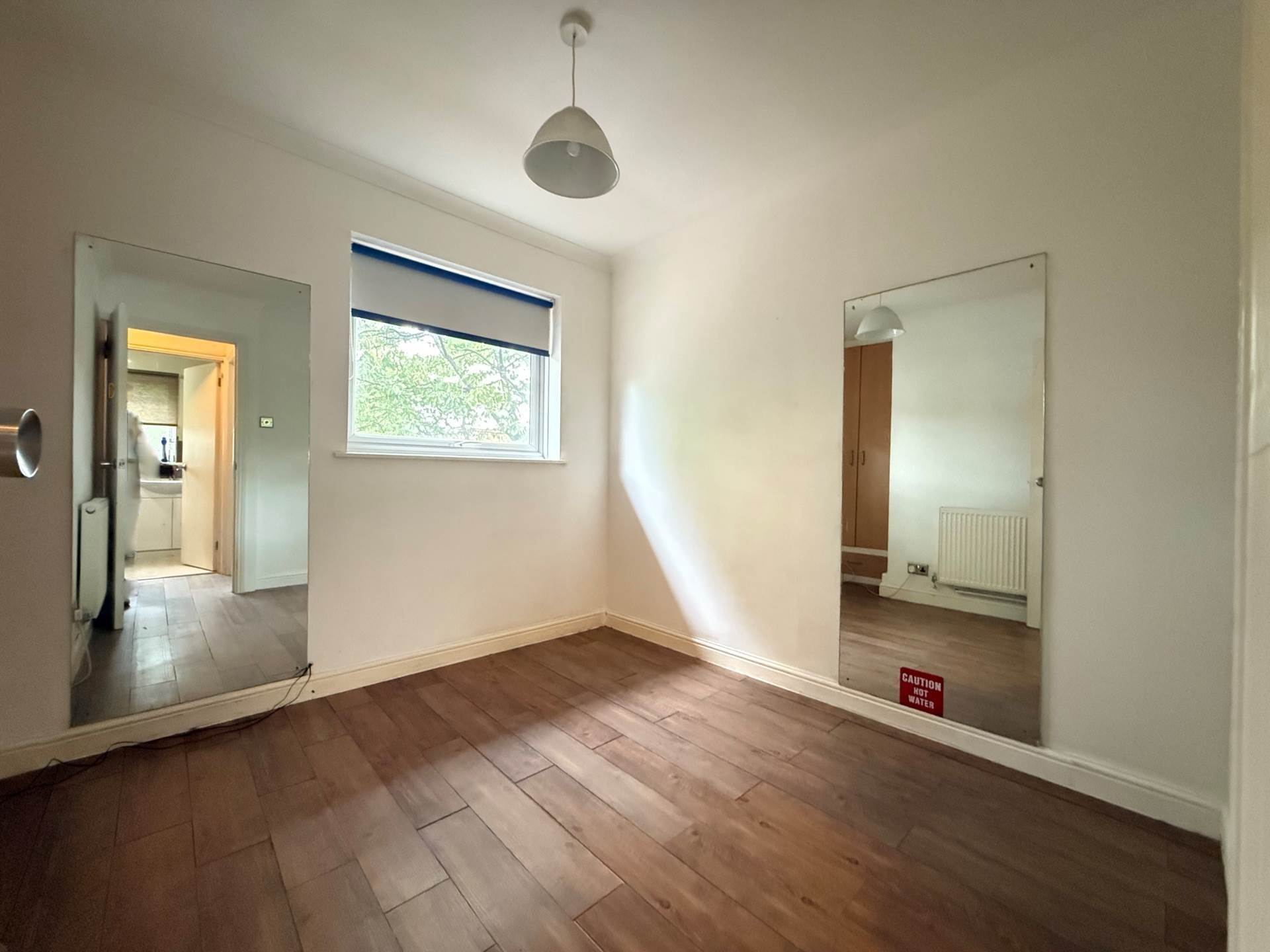 Walsham Close, London ** VIDEO & 3D FLOORPLAN AVAILABLE **, Image 5
