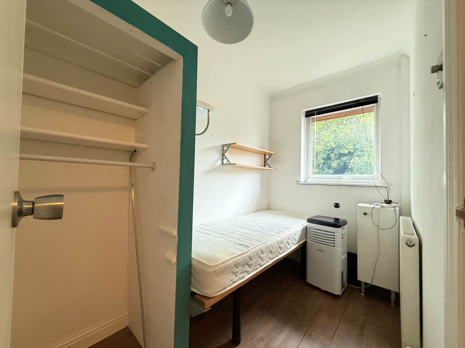 Walsham Close, London ** VIDEO & 3D FLOORPLAN AVAILABLE **, Image 6