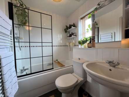 Foxglove Path, Thamesmead SE28 0LR  ** VIDEO & 3D FLOORPLAN AVAILABLE **, Image 14