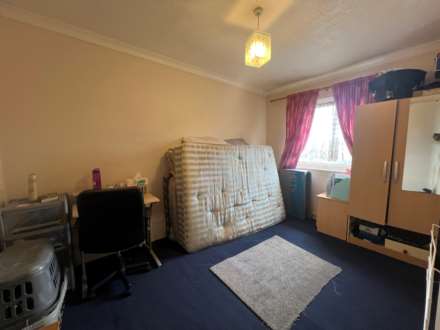 Sewell Road, London  ** 3D FLOORPLAN & VIDEO AVAILABLE **, Image 8
