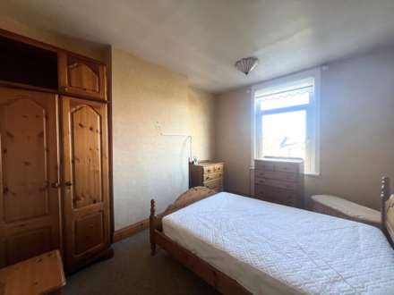 Howarth Road, London   ** VIDEO & 3D FLOORPLAN AVAILABLE **, Image 10