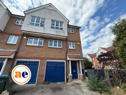 Greenhaven Drive, Thamesmead  ** VIDEO & 3D FLOORPLAN AVAILABLE **, Image 1