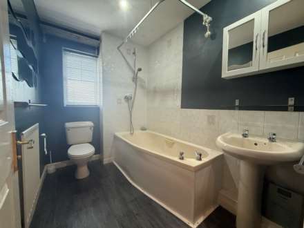 Greenhaven Drive, Thamesmead  ** VIDEO & 3D FLOORPLAN AVAILABLE **, Image 9