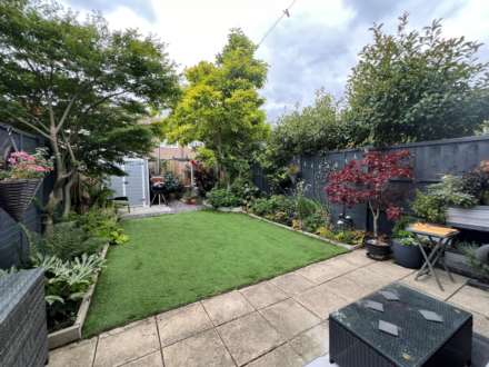 Mottisfont Road, London  ** VIDEO & 3D FLOORPLAN AVAILABLE **, Image 16