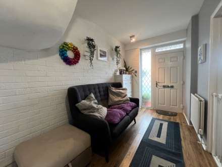 Mottisfont Road, London  ** VIDEO & 3D FLOORPLAN AVAILABLE **, Image 3