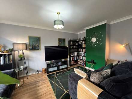Mottisfont Road, London  ** VIDEO & 3D FLOORPLAN AVAILABLE **, Image 7