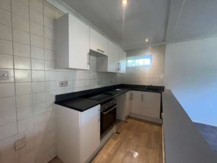 Manorside Close, London  ** VIDEO & 3D FLOORPLAN AVAILABLE **, Image 3