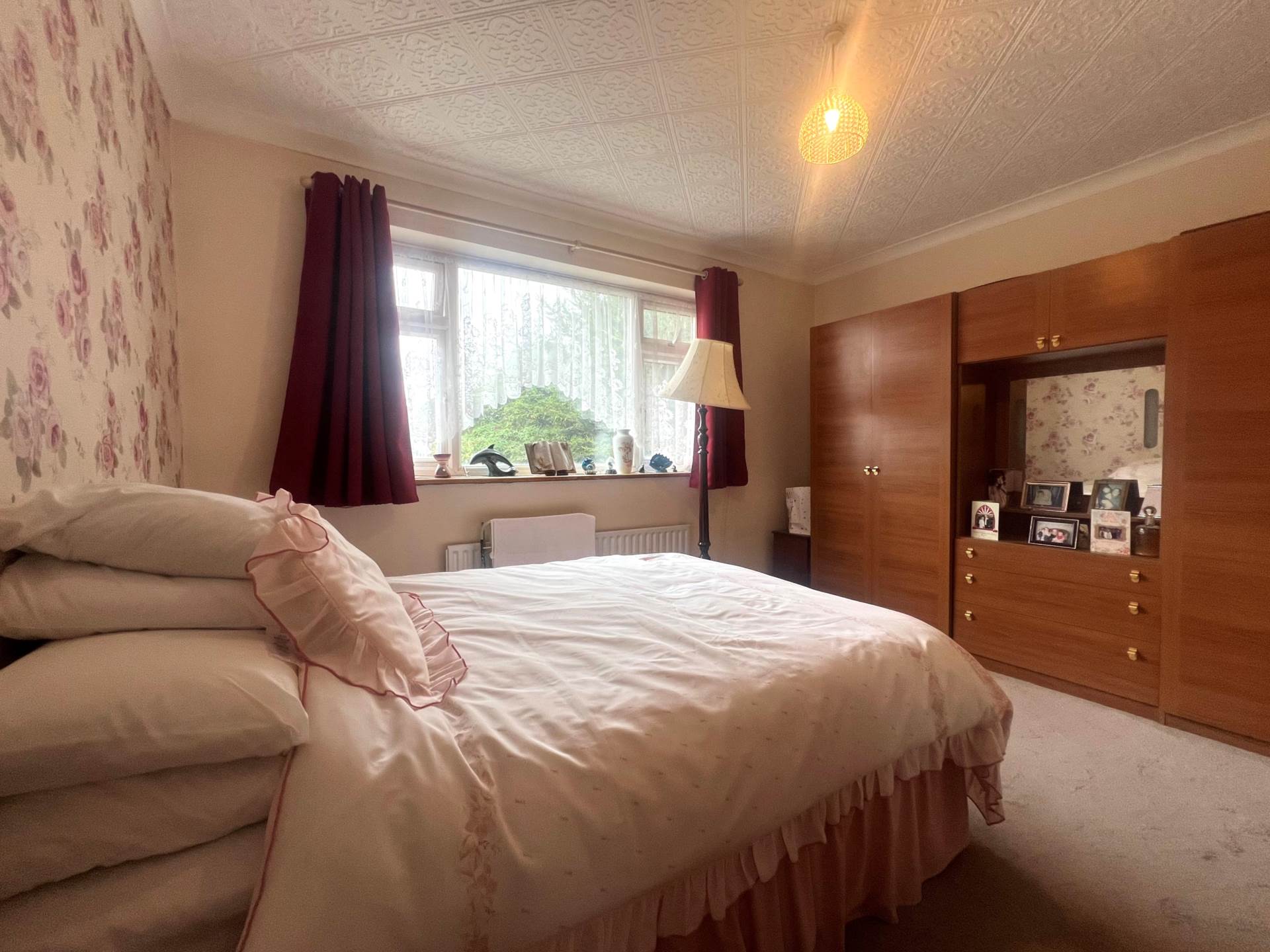 Peterstone Road, London  ** VIDEO & 3D FLOORPLAN AVAILABLE **, Image 8