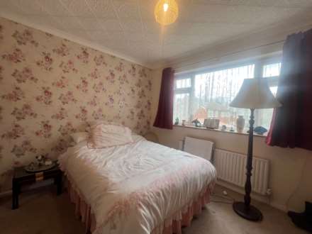 Peterstone Road, London  ** VIDEO & 3D FLOORPLAN AVAILABLE **, Image 9