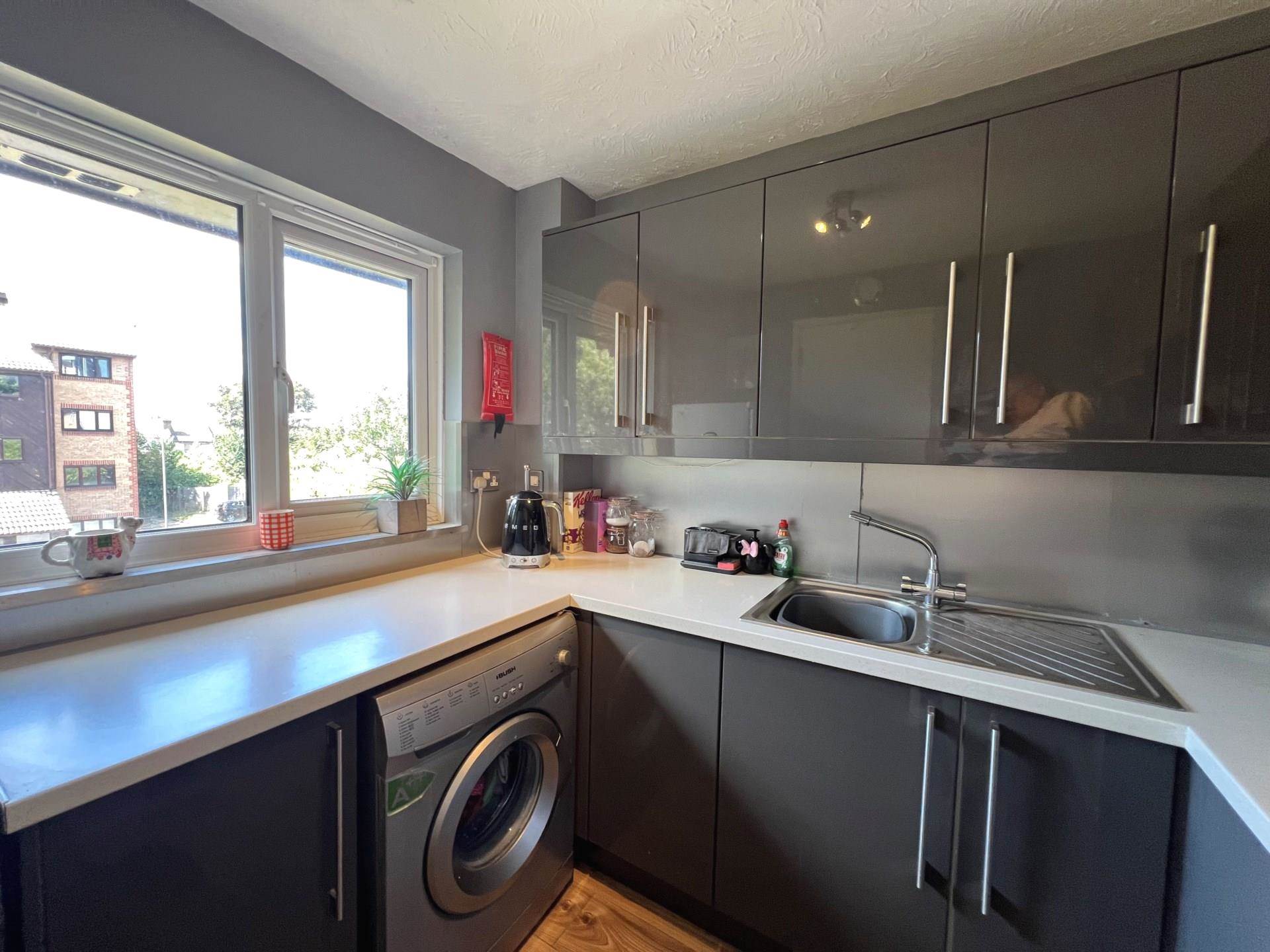 Cricketers Close Erith  ** VIDEO & 3D FLOORPLAN AVAILABLE **, Image 8