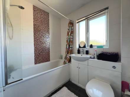Cricketers Close Erith  ** VIDEO & 3D FLOORPLAN AVAILABLE **, Image 9