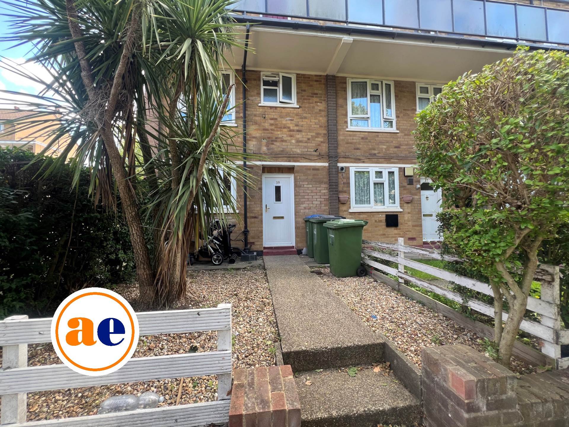 Viola Avenue, London, Image 1