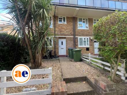 Viola Avenue, London, Image 1