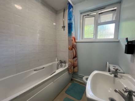 Viola Avenue, London, Image 7