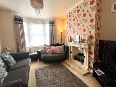Marmadon Road, London SE18 1EQ  ** VIDEO & 3D FLOORPLAN AVAILABLE **, Image 5