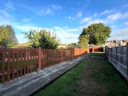 Abbey Wood Road, London, Image 14