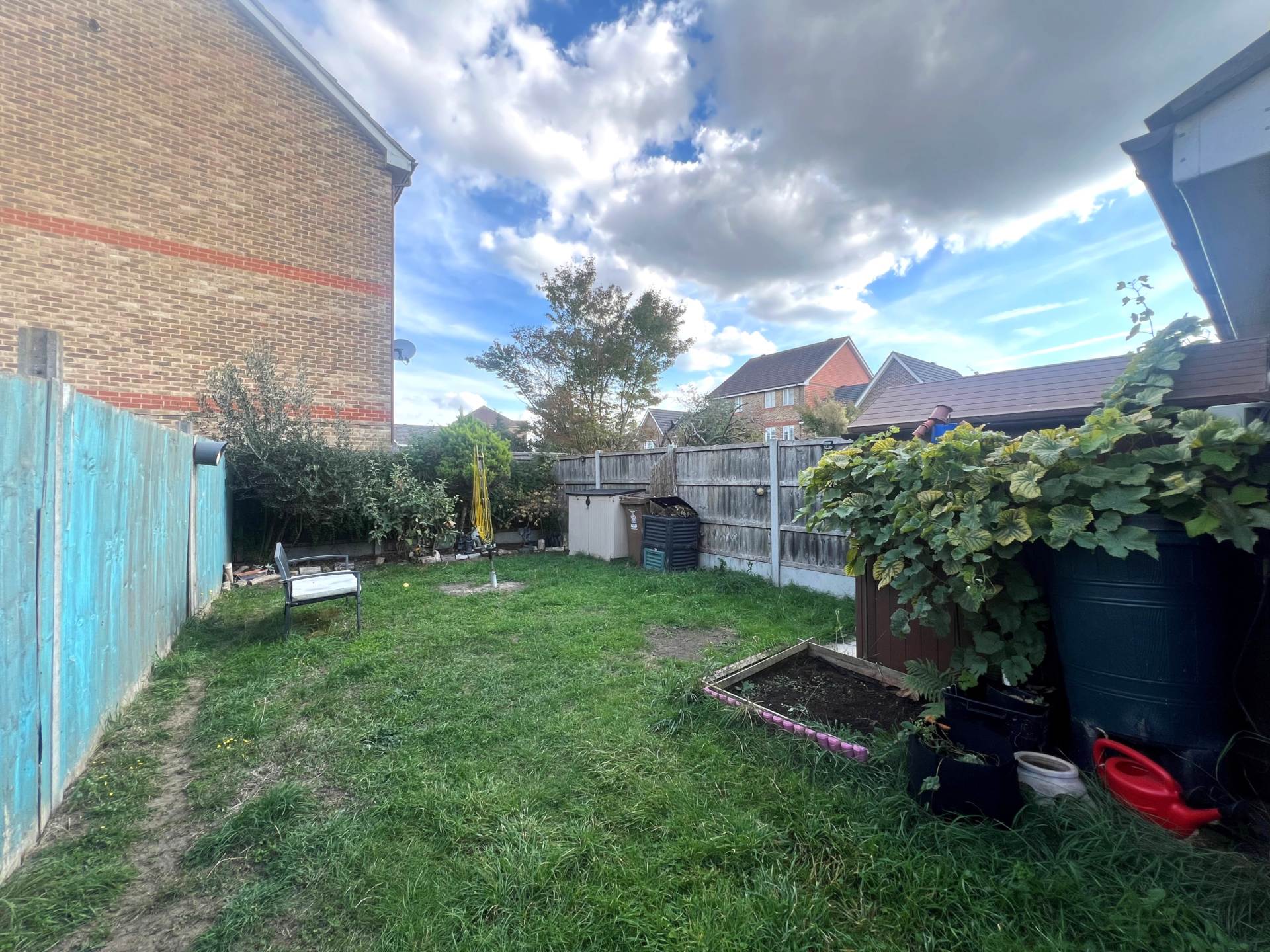 Wentworth Close, London  ** VIDEO & 3D FLOORPLAN AVAILABLE **, Image 12