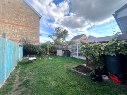 Wentworth Close, London  ** VIDEO & 3D FLOORPLAN AVAILABLE **, Image 12