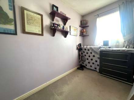 Wentworth Close, London  ** VIDEO & 3D FLOORPLAN AVAILABLE **, Image 9