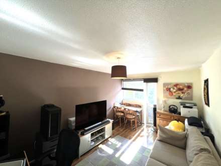 Hickin Close, London SE7 8SH, Image 2