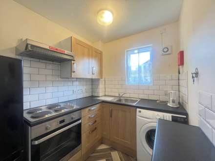 Halifield Drive, Belvedere DA17  ** VIDEO & 3D FLOORPLAN AVAILABLE **, Image 4