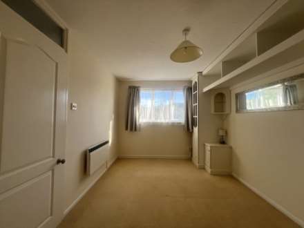Halifield Drive, Belvedere DA17  ** VIDEO & 3D FLOORPLAN AVAILABLE **, Image 5