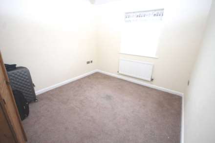 Cutter House, Macarthur Close ** 3D FLOORPLAN AVAILABLE **, Image 13