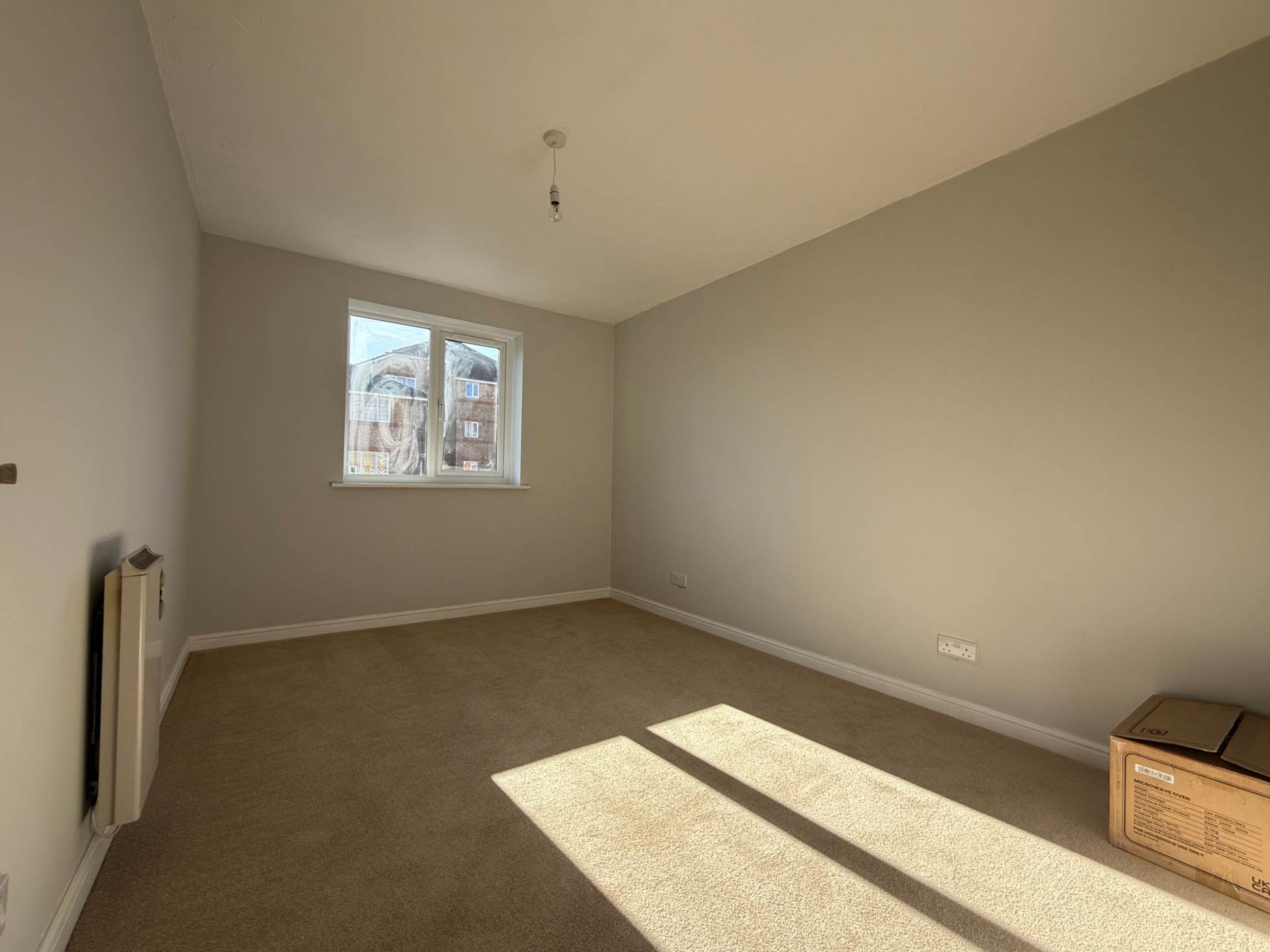 Chandlers Drive, Kent   ** VIDEO & 3D FLOORPLAN AVAILABLE **, Image 5