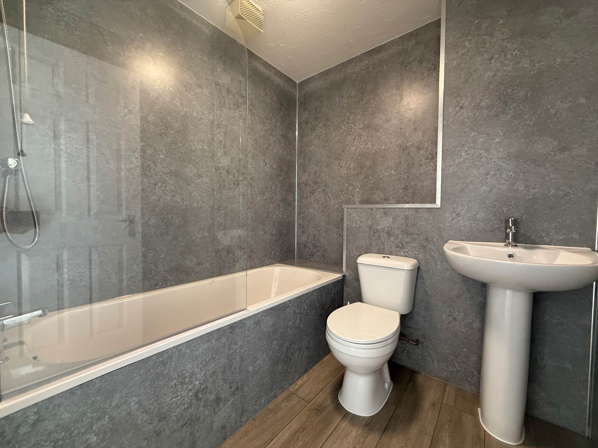 Chandlers Drive, Kent   ** VIDEO & 3D FLOORPLAN AVAILABLE **, Image 6