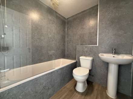 Chandlers Drive, Kent   ** VIDEO & 3D FLOORPLAN AVAILABLE **, Image 6