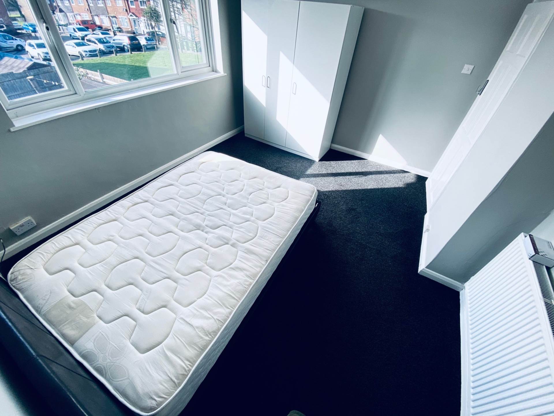 Felixstowe Road, London SE2 9QW ** VIDEO & 3D FLOORPLAN AVAILABLE **, Image 6