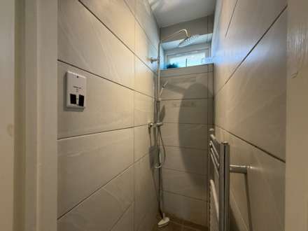 Felixstowe Road, London SE2 9QW ** VIDEO & 3D FLOORPLAN AVAILABLE **, Image 8