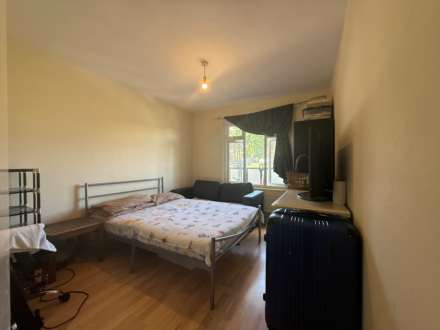 Commonwealth Way, London ** 3D FLOORPLAN AVAILABLE **, Image 5