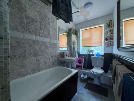 Commonwealth Way, London ** 3D FLOORPLAN AVAILABLE **, Image 7