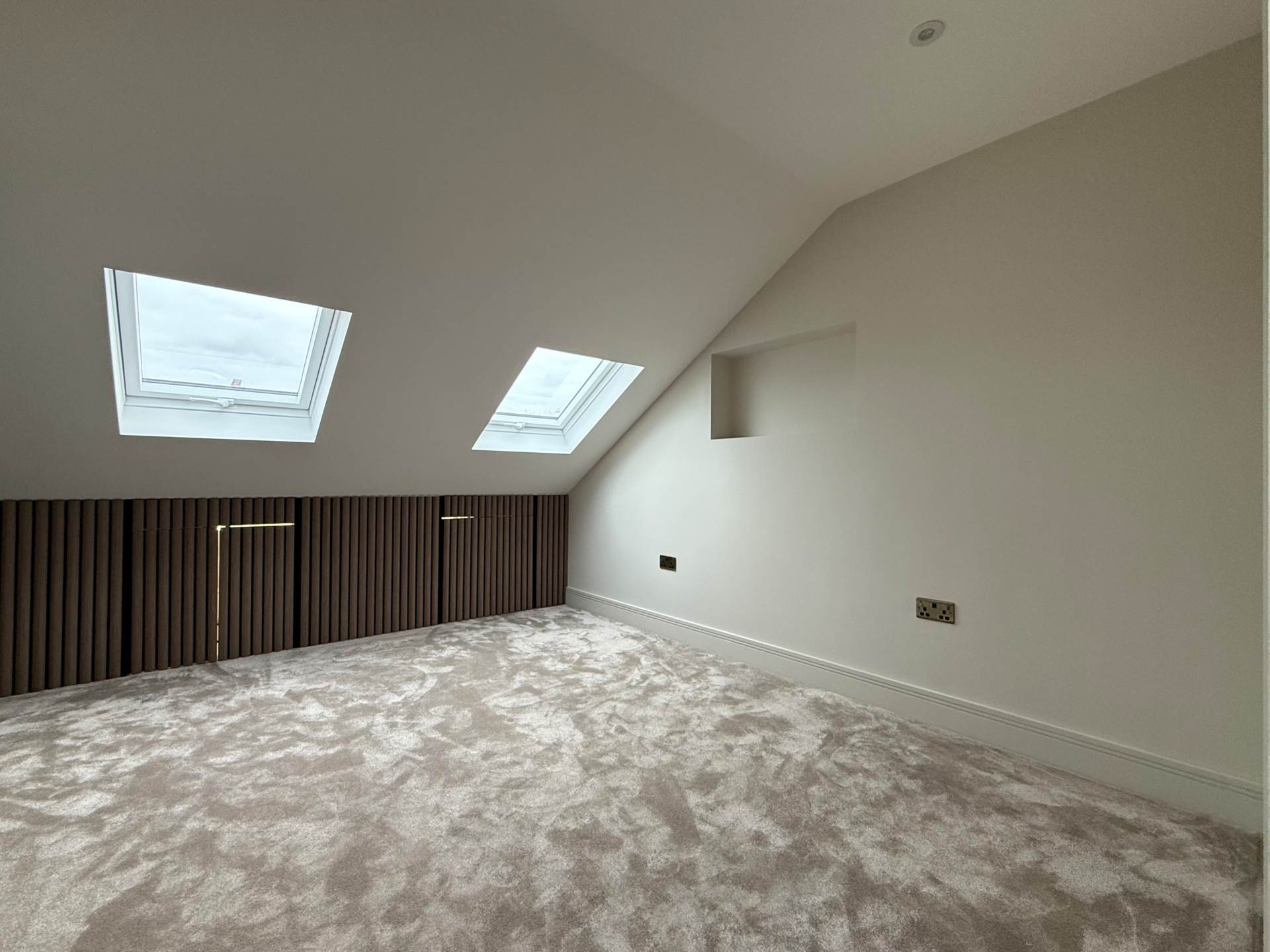 Bostall Lane, London  ** VIDEO & 3D FLOORPLAN AVAILABLE **, Image 20