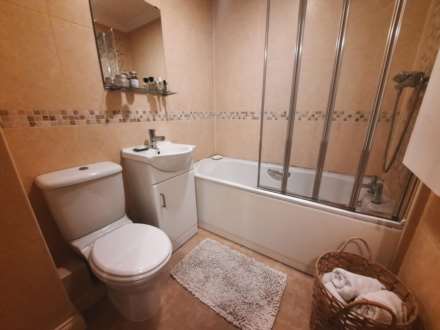 Longmarsh Lane, London ** VIDEO & 3D FLOORPLAN AVAILABLE **, Image 10