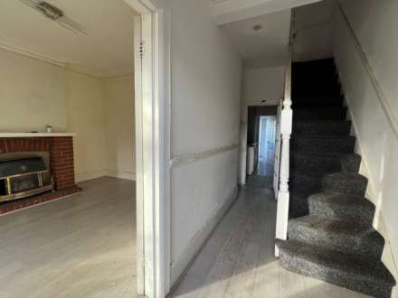 McLeod Road, London  ** VIDEO & 3D FLOORPLAN AVAILABLE **, Image 3