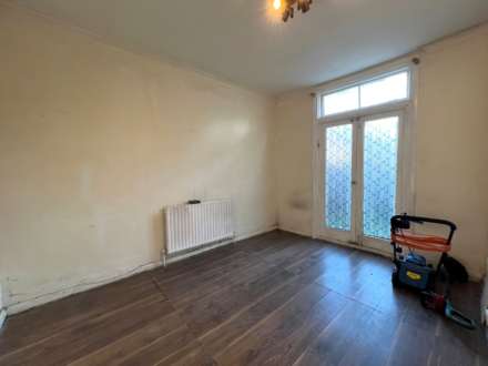 McLeod Road, London  ** VIDEO & 3D FLOORPLAN AVAILABLE **, Image 7