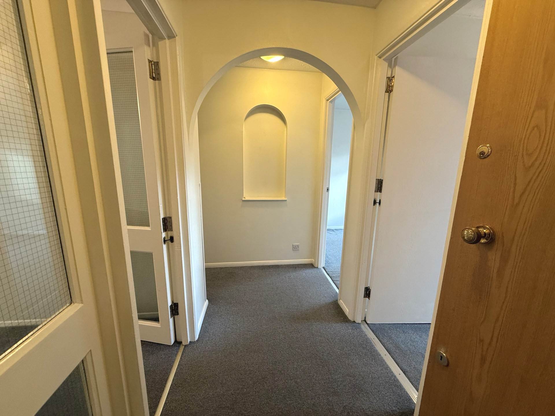 Cricketers Close, Erith, Image 4