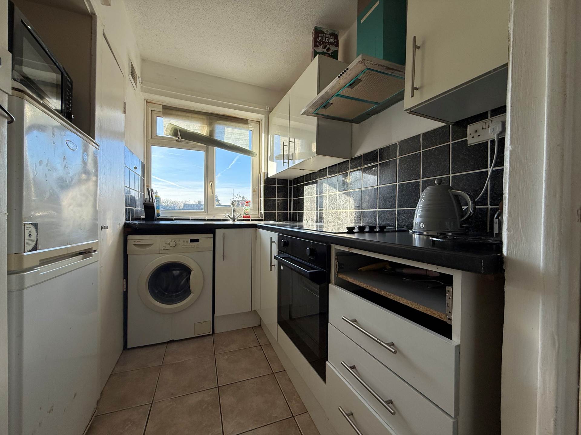 Devenish Road, London  ** VIDEO & 3D FLOORPLAN AVAILABLE **, Image 2