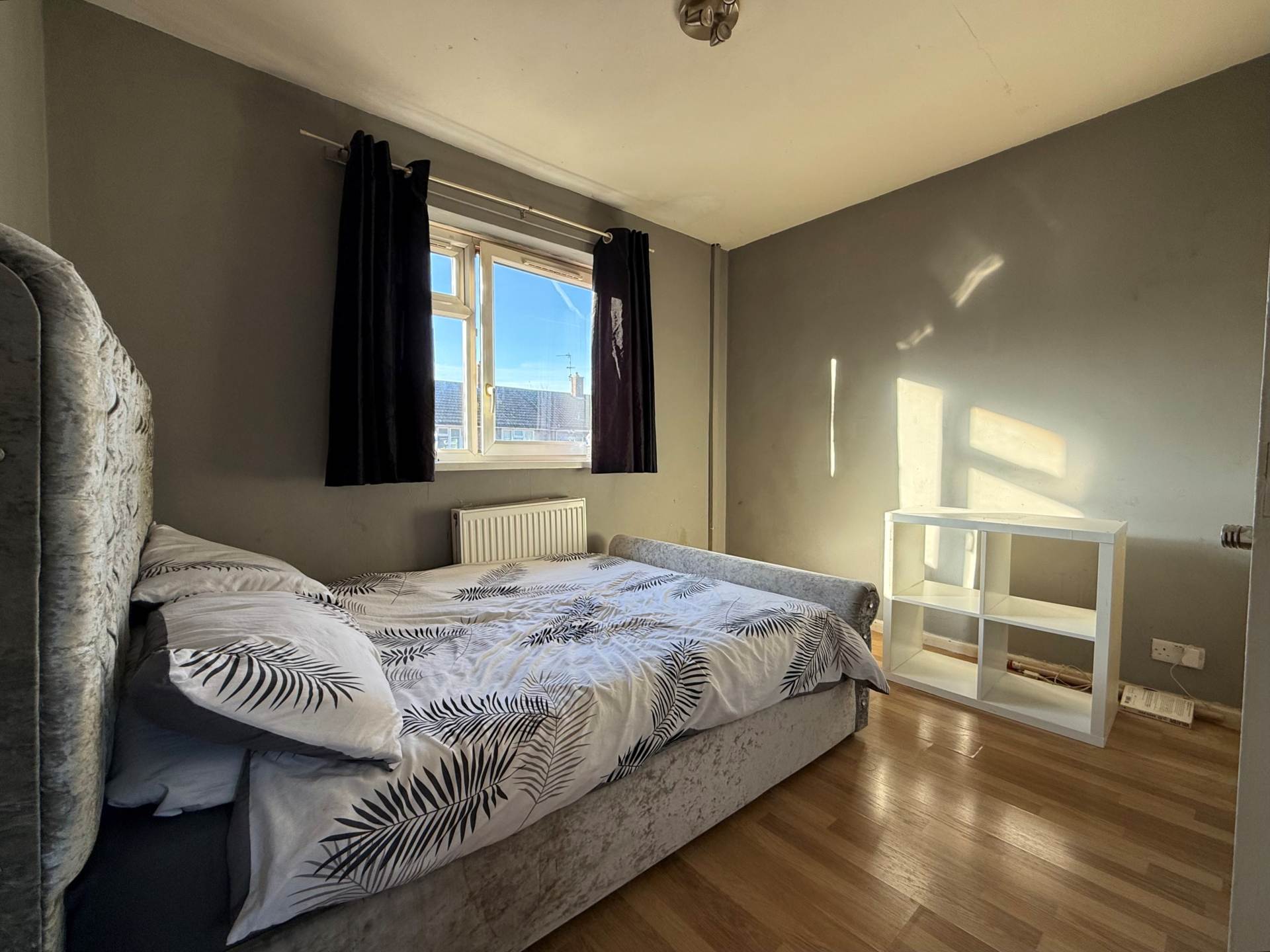 Devenish Road, London  ** VIDEO & 3D FLOORPLAN AVAILABLE **, Image 4