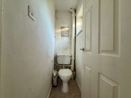 Devenish Road, London  ** VIDEO & 3D FLOORPLAN AVAILABLE **, Image 6