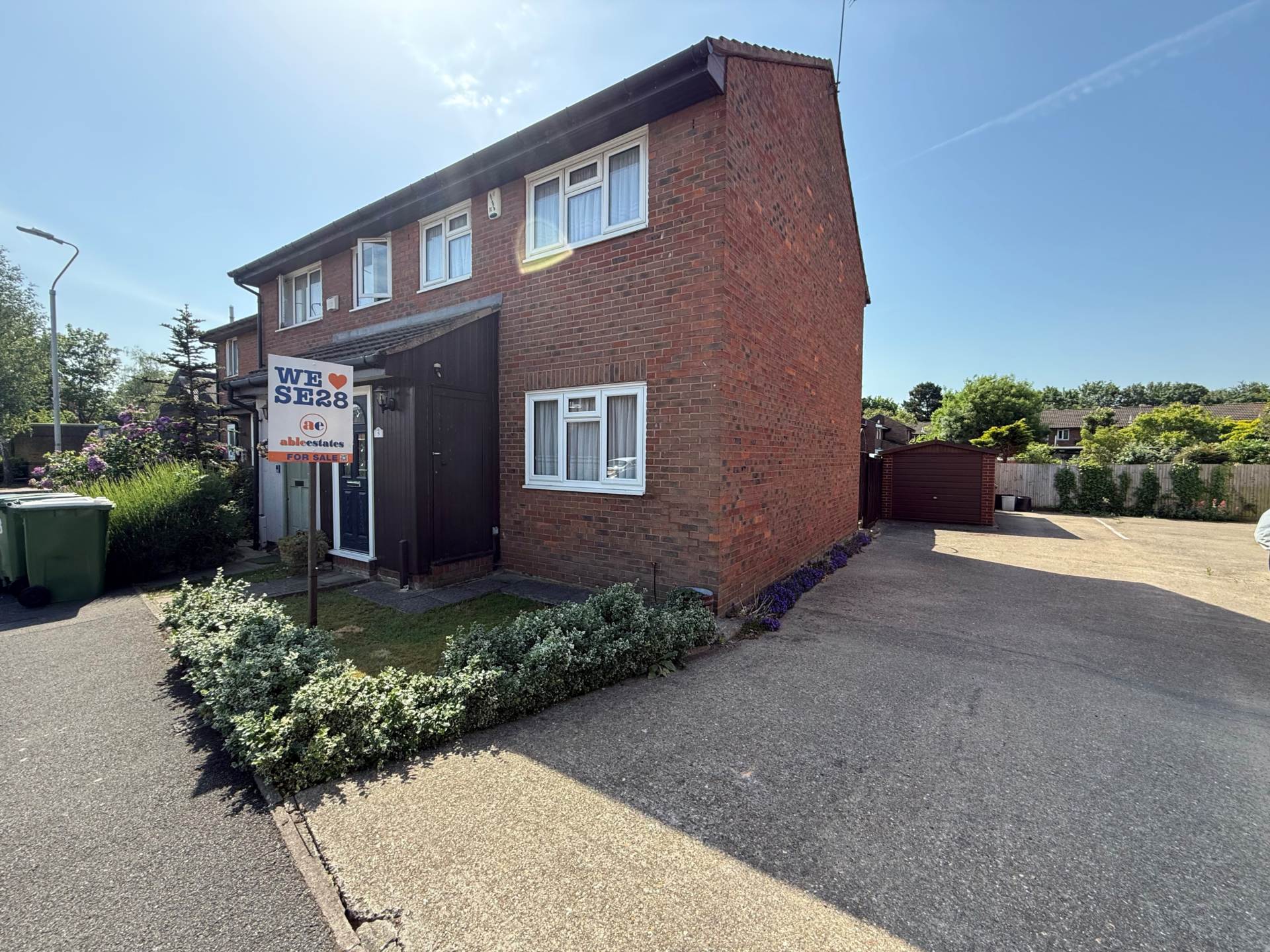 Wroxham Road, London ** VIDEO & 3D FLOORPLAN AVAILABLE **, Image 11