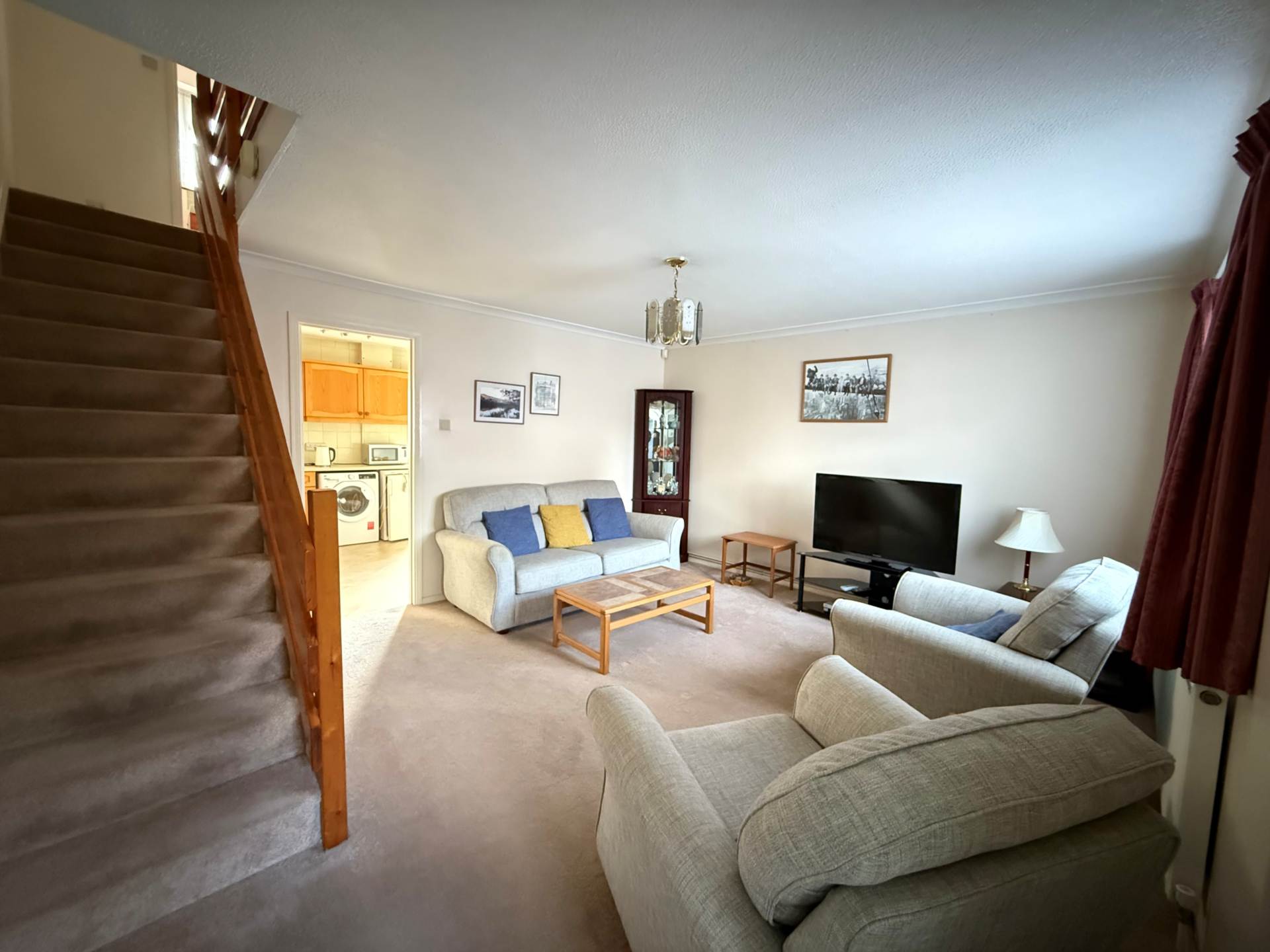 Wroxham Road, London ** VIDEO & 3D FLOORPLAN AVAILABLE **, Image 3