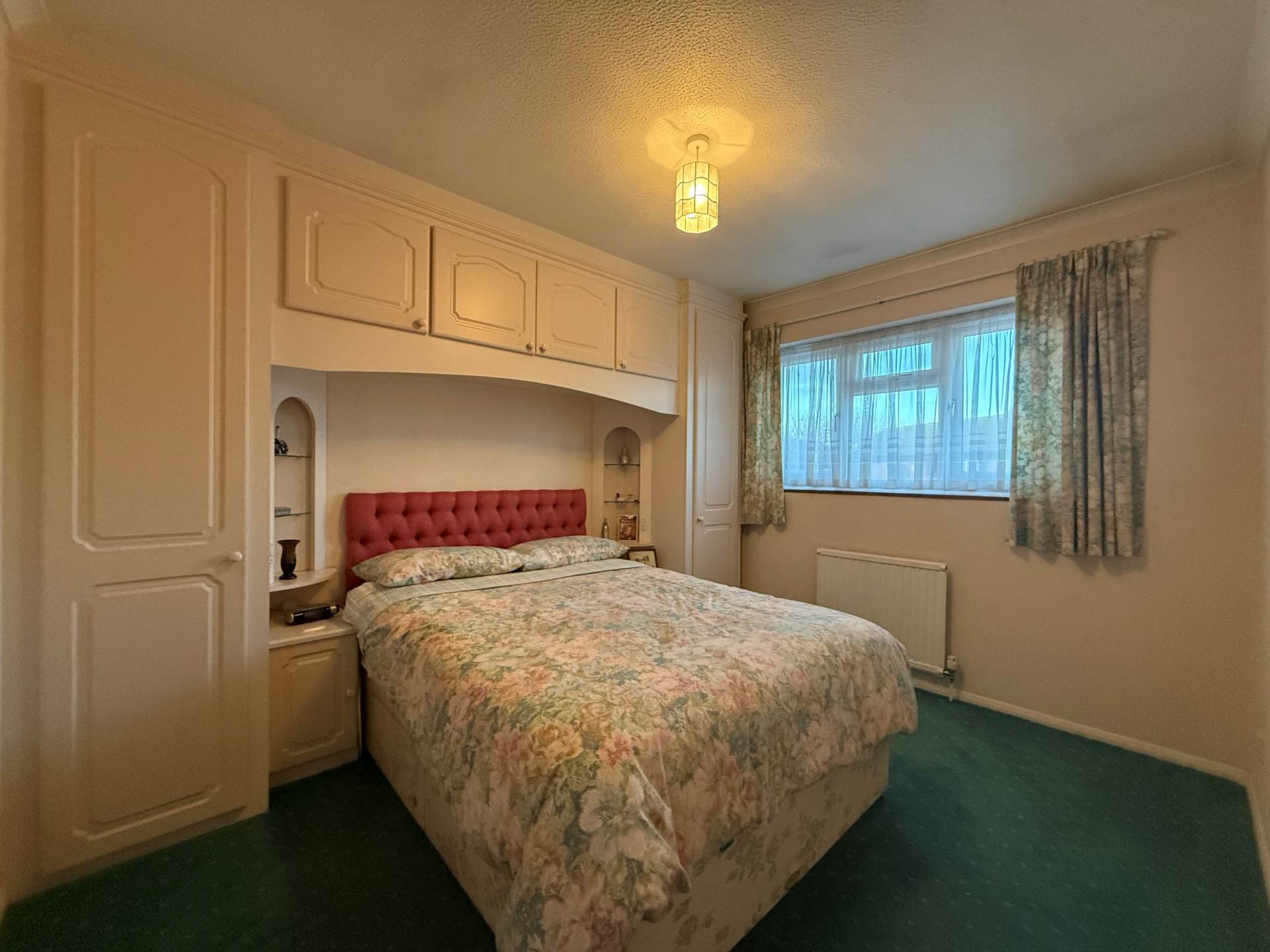 Wroxham Road, London ** VIDEO & 3D FLOORPLAN AVAILABLE **, Image 6